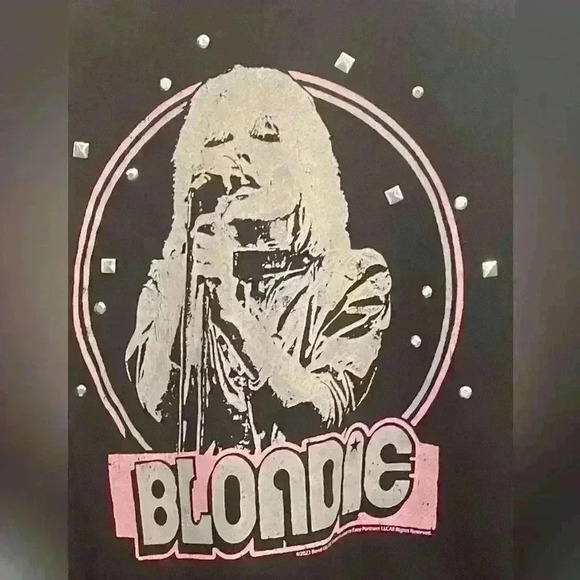 NWT Vinyl Icons Blondie Sweatshirt. Size M. - Picture 4 of 7